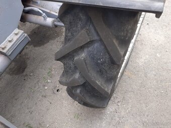 Traktor zetor 7245 s rampovacem a vlekem - 6