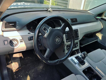 Vůz na náhradní díly VW Passat B6 kombi 2010 CBAB LTE LC7Z - 6