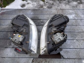 xenony VW Passat B5.5 3B7941015M,3B7941016M světla jsou komp - 6
