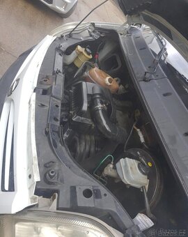 Nissan In terestár 2.5 DCI 3 místa - 6