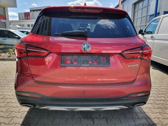 MG EHS PHEV Luxury 1.5 190kW AUT. 35tkm ACC Panorama kam360° - 6