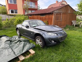 Havarovaná Mazda MX-5 NC PRHT 2011 - 6
