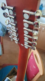 12 strunná elektroakustická kytara Roundback Styl OVATION. - 6
