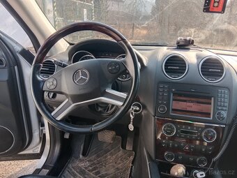 Mercedes 500 GL - 6