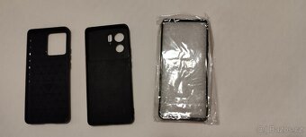 Prodám kryty na Motorola Edge 40. - 6