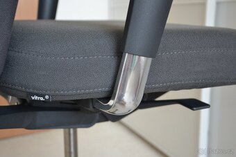 Kancelářská židle - Vitra ID Soft nákup 24 600,- - 6