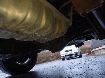 Automobil kia sorento 2.5 crdi - 6