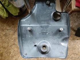 Kryt na motor - 6