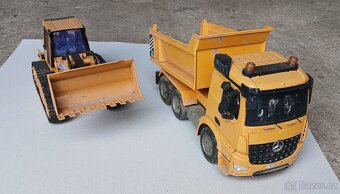 Bruder jeep + 2xbuldozer a náklaďák - 6