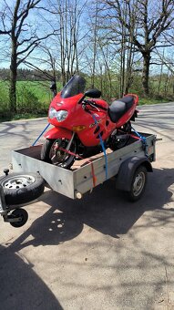Suzuki GSX-f 600 katana - 6