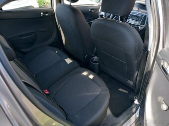 Hyundai i20 1.2, 62,5Kw, r.v. 2013 - 6