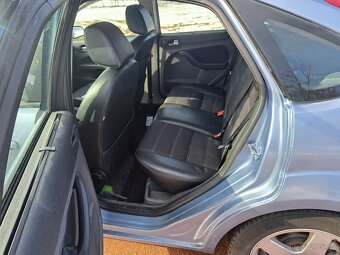 Ford Focus 2.0i Mk2 107kw - 6