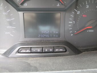Peugeot Partner, 1.5HDi, DPH, motor KO, nepojízdné - 6