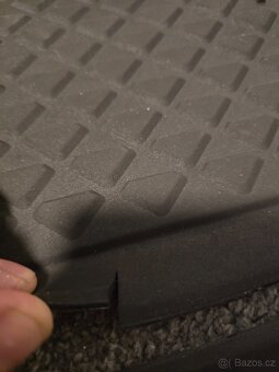 Volkswagen Touran 1T5 gumové rohože 5QB061500 82V - 6