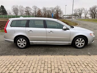 VOLVO V70 2.0 D4 KINETIC //2011 5-VÁLEC NAVIGACE SERVISKA - 6