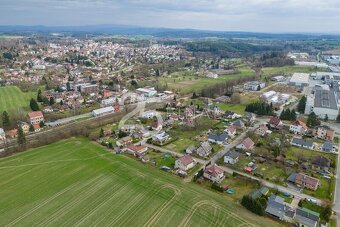 Prodej rodinného domu k rekonstrukci se zahradou ve Lhotě za - 6