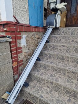 Schodolez - otočná sedačka pro handicepované a staré lidi - 6