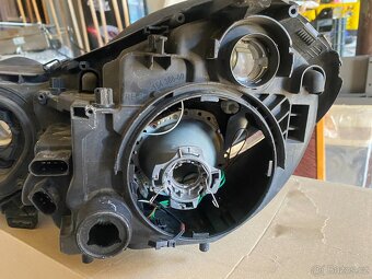 Svetlomet predni pravy Mercedes E,W211 - 6