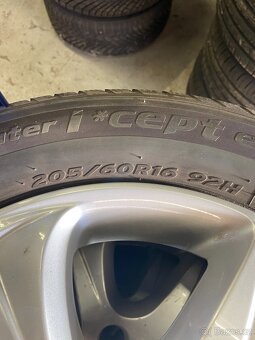 Zimní pneu Hankook 205/60 R16 - 6