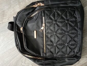 Prodám dámský nový batoh - 6