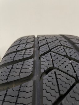 Original zimni alu Audi A3 S3 8Y r17 205/50/17 95% - 6