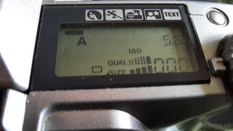 Minolta Dimage 7 - sleva - 6