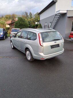 Ford Focus 1.6 benzín 74kW - 6
