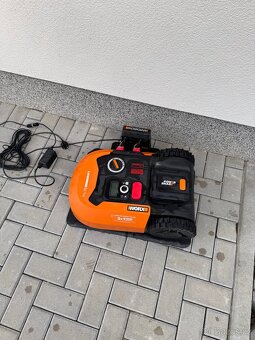 Robotická sekačka Worx Landroid M500 - 6