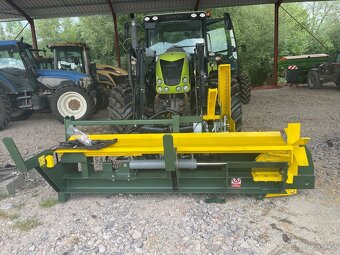 Predám traktor, pílu, stiepací automat - 6
