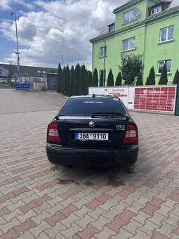 Škoda Octavia 1.8T RS AUQ (2002) - 6