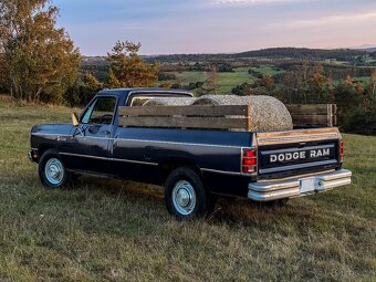 Dodge Ram D-250 1985 / 5.2l V8, Manuál, Klima - 6