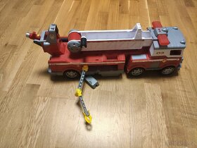 Tlapky Marshllovo hasičské multifunkční auto - 6