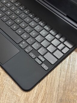 Apple Magic Keyboard iPad Pro 11" - 6