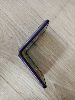 Motorola RAZR 40 - 6