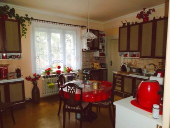 Prodej rodinného domu, 269 m² + pozemek 2 528 m² – Jesenice - 6
