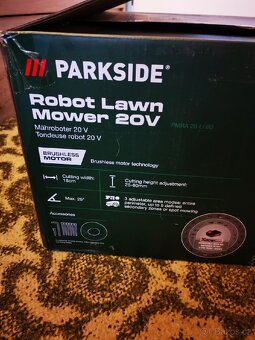 Robotická sekačka na trávu Parkside - 6