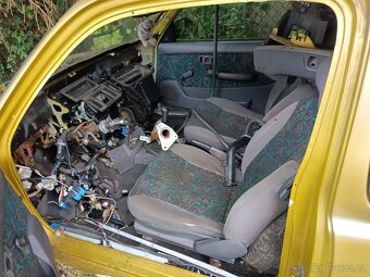 2x Nissan Micra (1993,2002) - 6