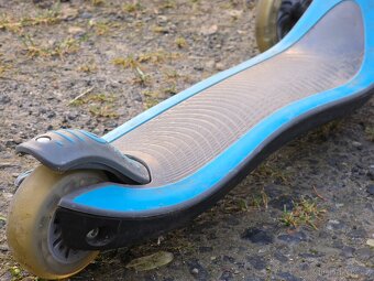 Koloběžka dětská Globber modrá - pěkný stav - 2-6 let - 6