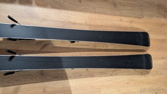 Sjezdové juniorské lyže Elan ACE 150 cm - 6