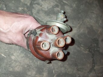 Rozdělovač škoda 100 - 6