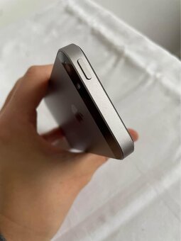 iPhone SE - 6
