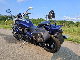 Suzuki Intruder M 800 - 6