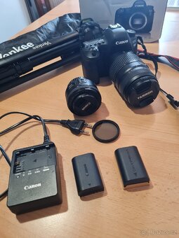 Canon EOS 6d mark 2 - 6