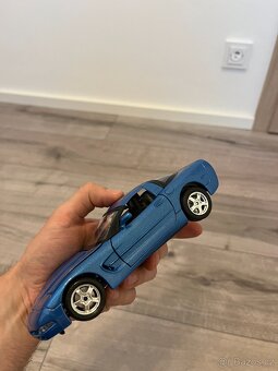 Maisto 1:24 modely aut Porsche 911 Carrera + Corvette - 6