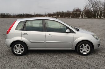 Ford Fiesta 1.3 51kw r.v. 11/2007 původ ČR - 6
