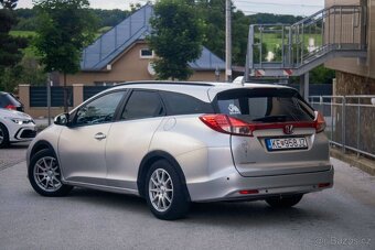 Honda Civic 1.8 i-VTEC Comfort - 6