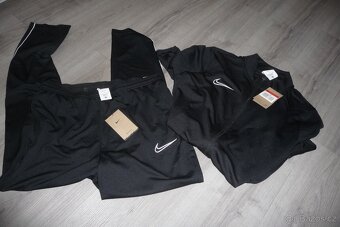 sportovní tepláková souprava nike vel. L - 6