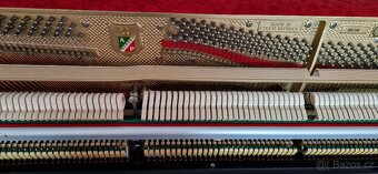 Černé piano Petrof 118 r. v. 2005 - 6