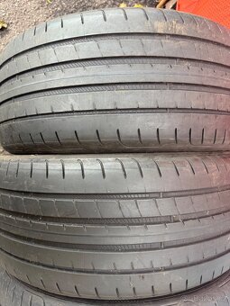 Letní pneu 225/40/19 93Y Goodyear F1 - 6