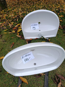 Prodám WC Geberit, umyvadla, desku s dřezem. - 6